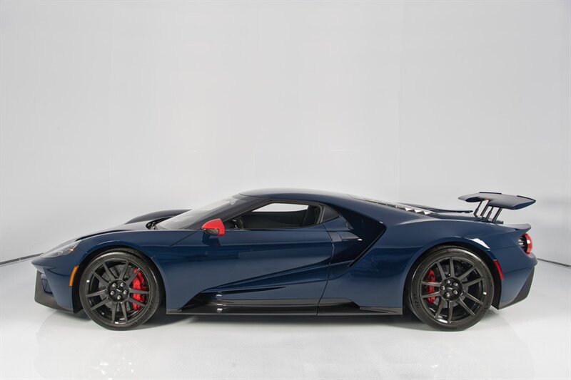 Used 2020 Ford GT Carbon Series RWD image 5