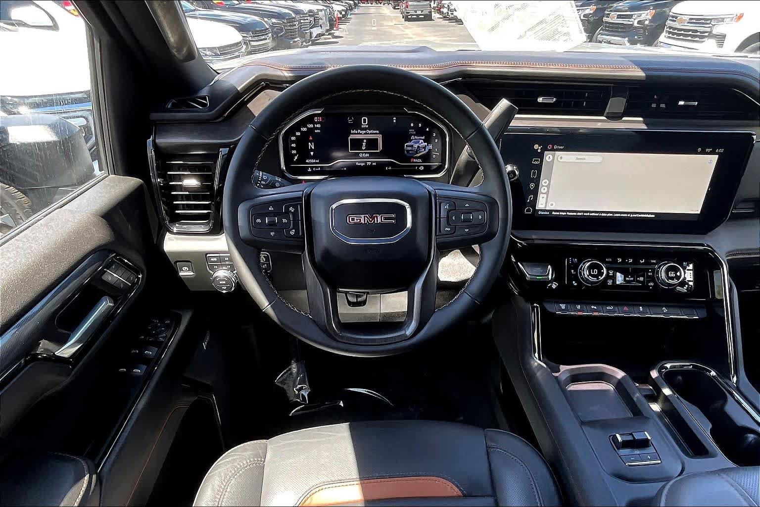 Used 2024 GMC Sierra 2500 AT4 w/ Technology Package AWD/4WD image 7