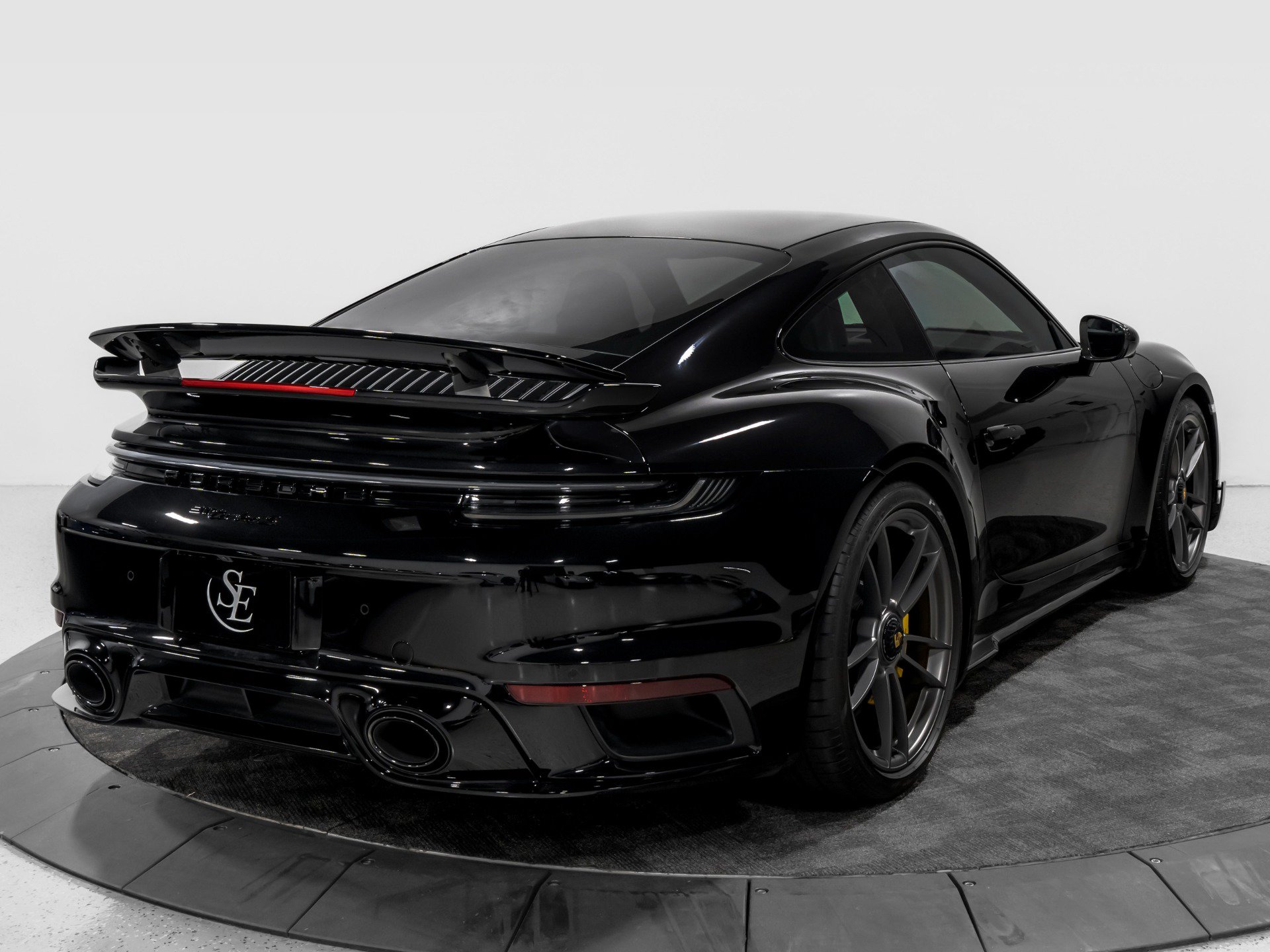 Used 2025 Porsche 911 Turbo S AWD/4WD image 8