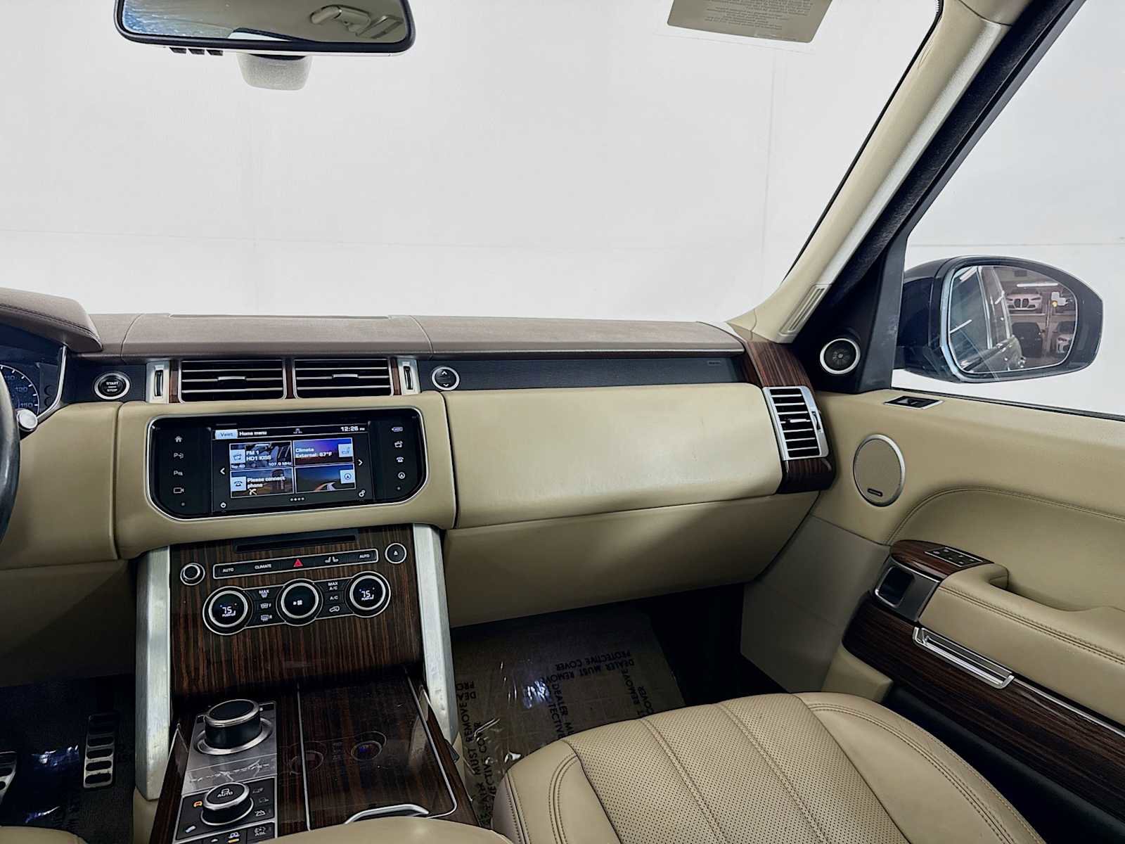 Used 2016 Land Rover Range Rover Supercharged image 32