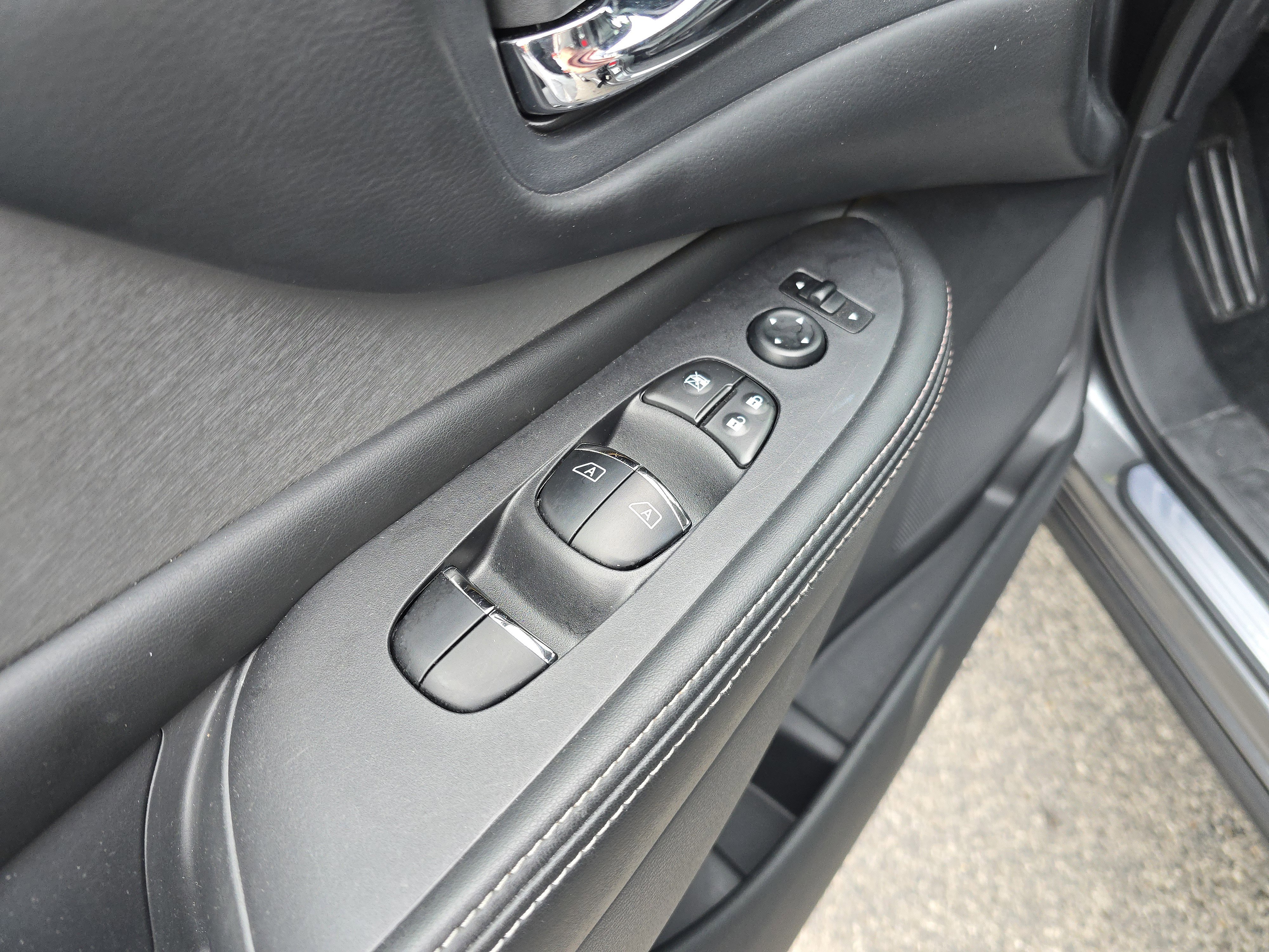 Used 2019 Nissan Murano SL image 31