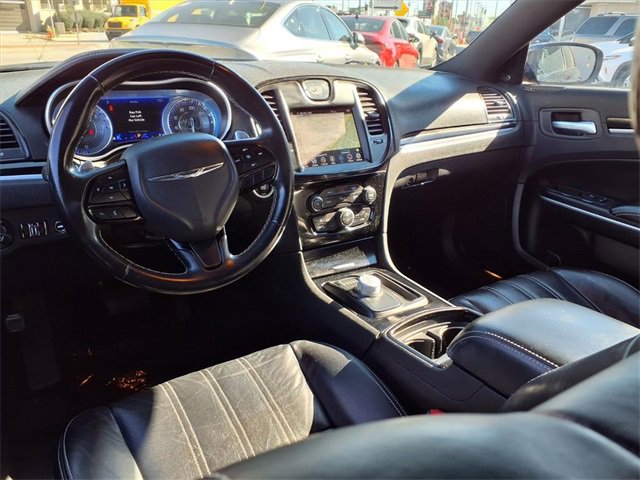 Used 2022 Chrysler 300 S image 9