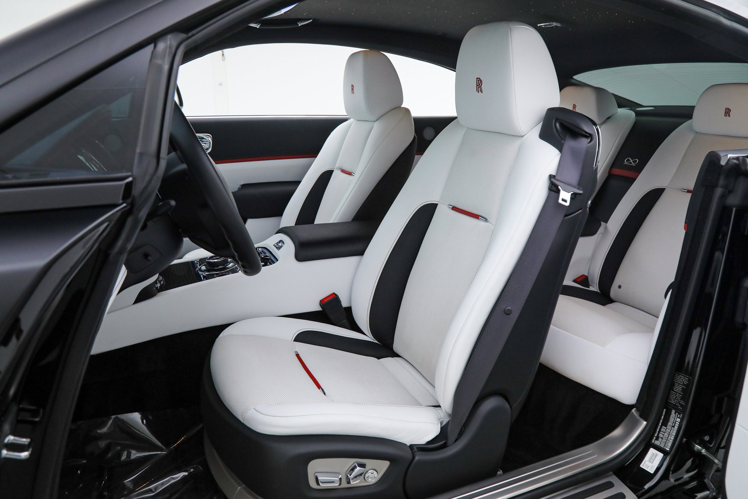 Used 2021 Rolls-Royce Wraith RWD image 30
