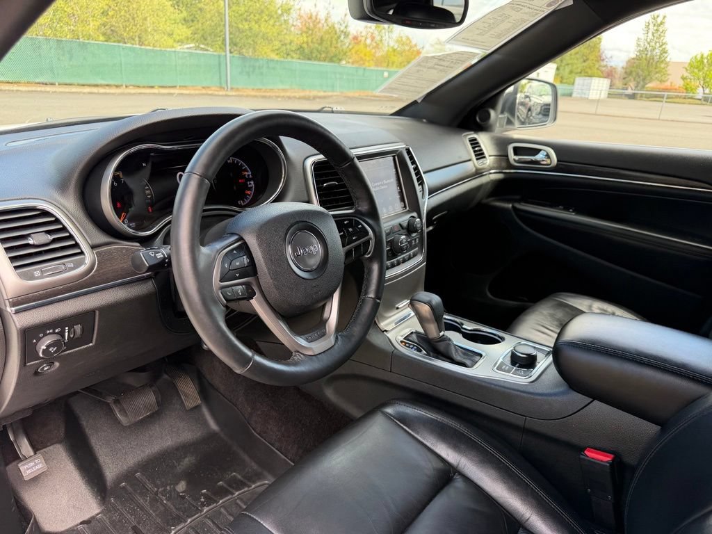 Used 2018 Jeep Grand Cherokee Limited w/ Trailer Tow Group IV AWD/4WD image 15