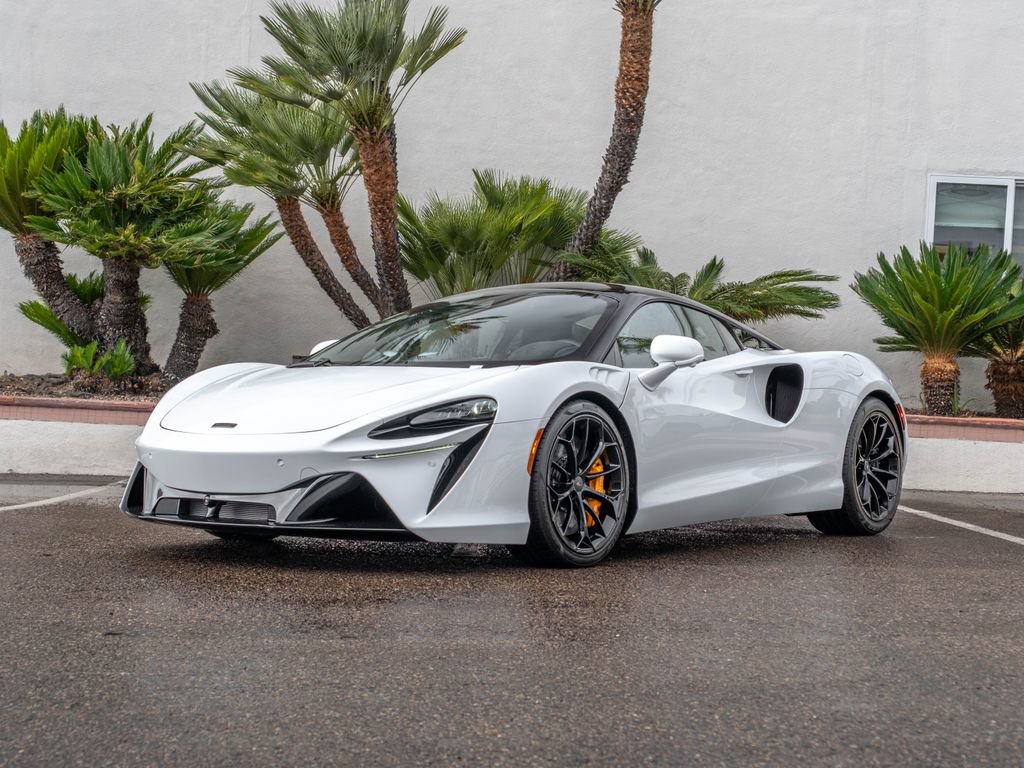 New 2026 McLaren Artura RWD image 27