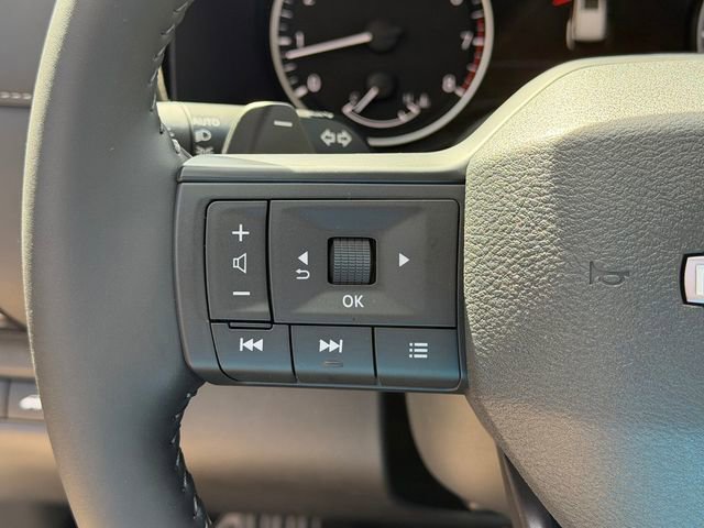 New 2026 Nissan Pathfinder SV image 13