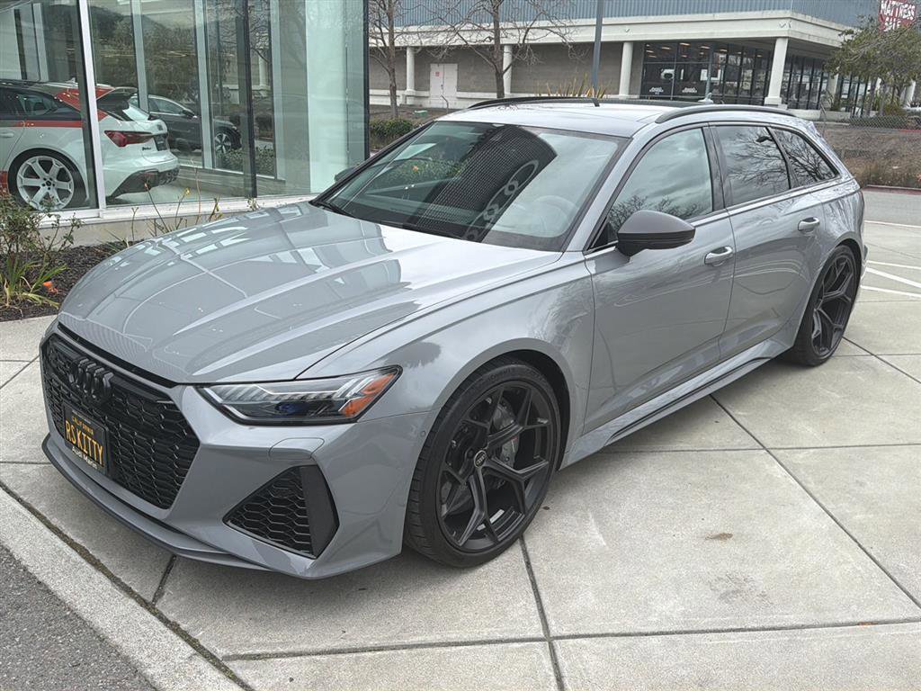 Used 2025 Audi RS 6 performance image 1