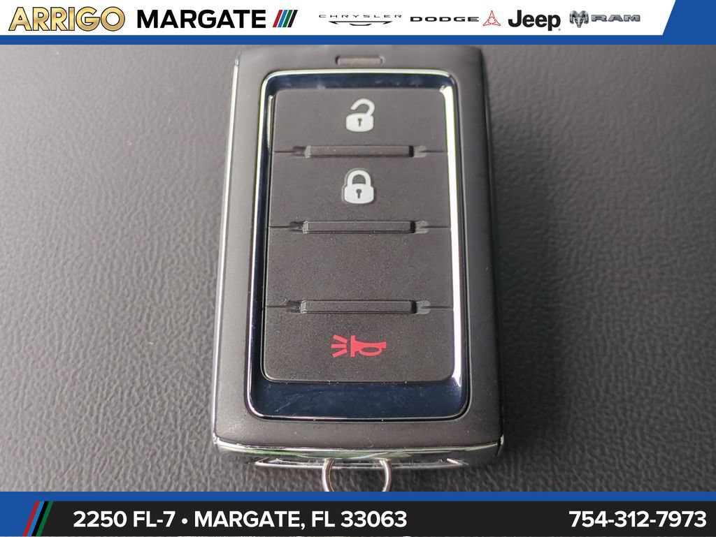 New 2026 Jeep Grand Cherokee L Laredo AWD/4WD image 30