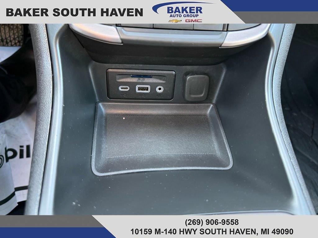 Used 2022 GMC Terrain AT4 w/ LPO, Floor Liner Package image 25