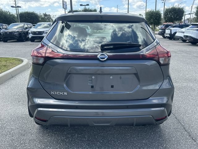 Used 2021 Nissan Kicks S FWD image 8