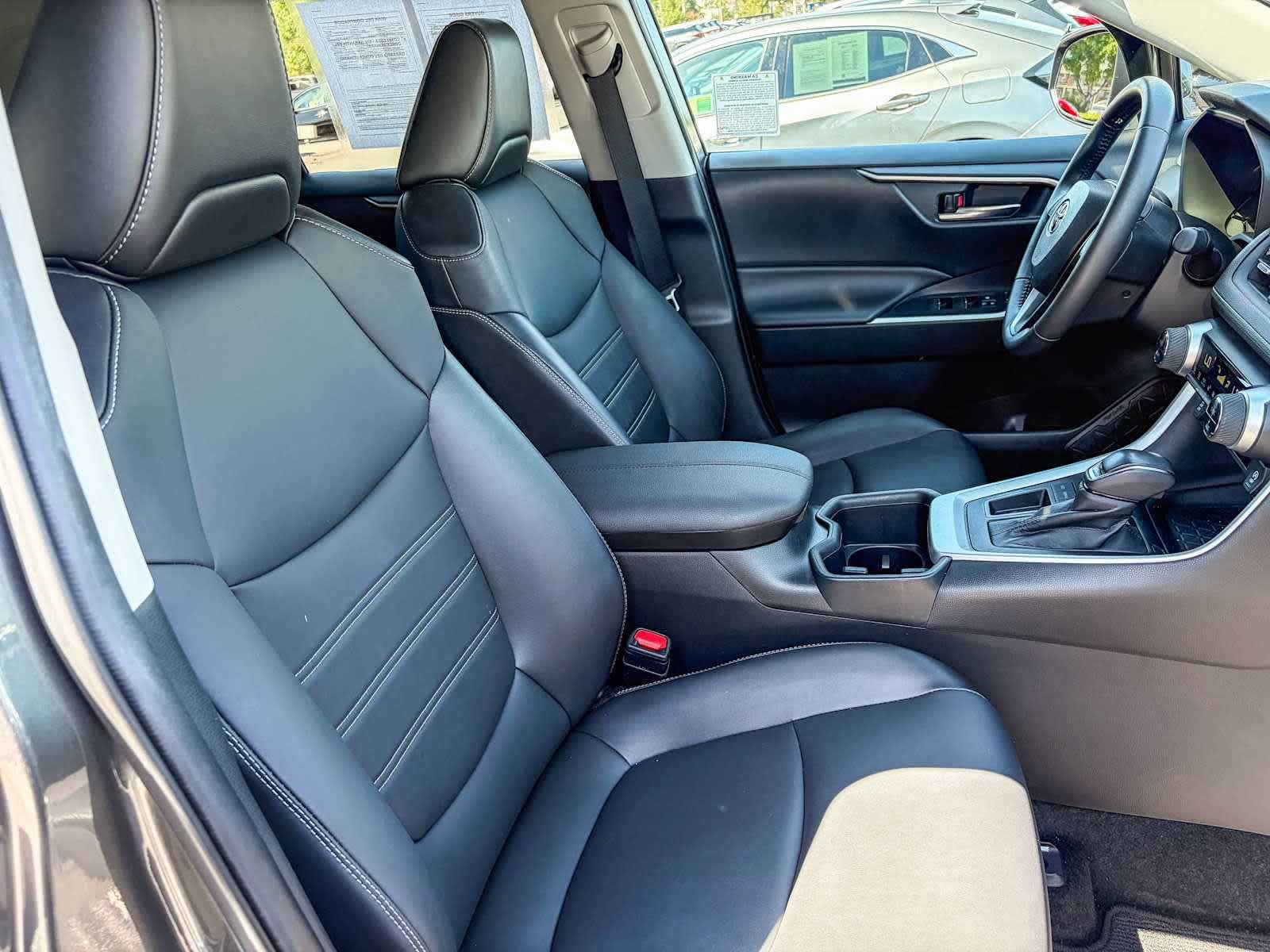 Used 2022 Toyota RAV4 XLE Premium w/ Carpet Mat Package (TMS) FWD image 16