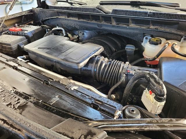 Used 2025 GMC Yukon XL Denali image 27