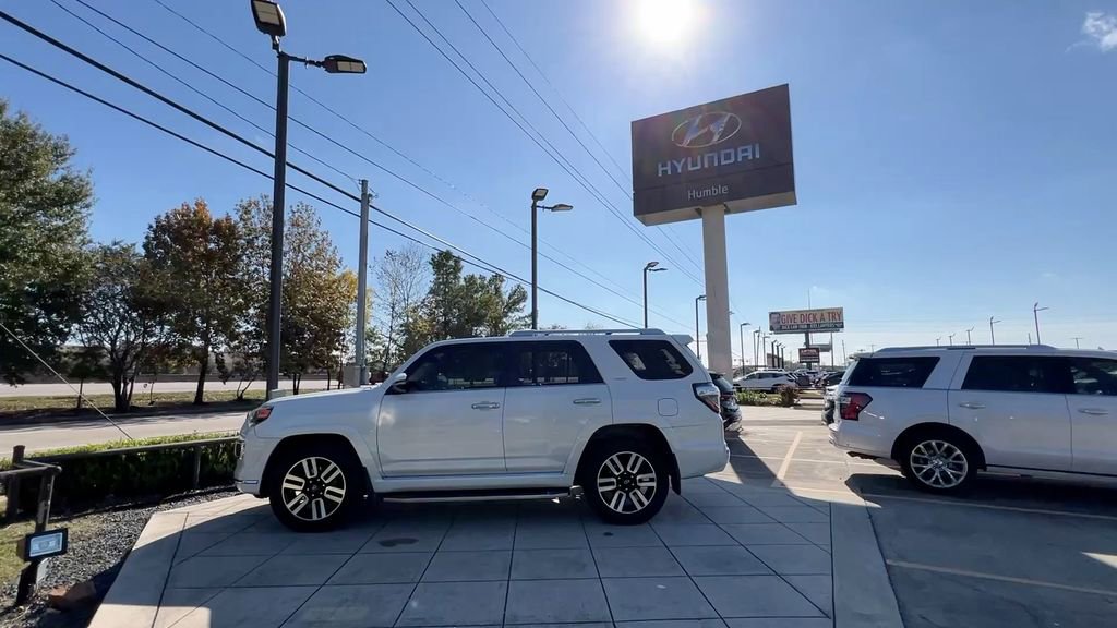 Used 2018 Toyota 4Runner 2WD image 3