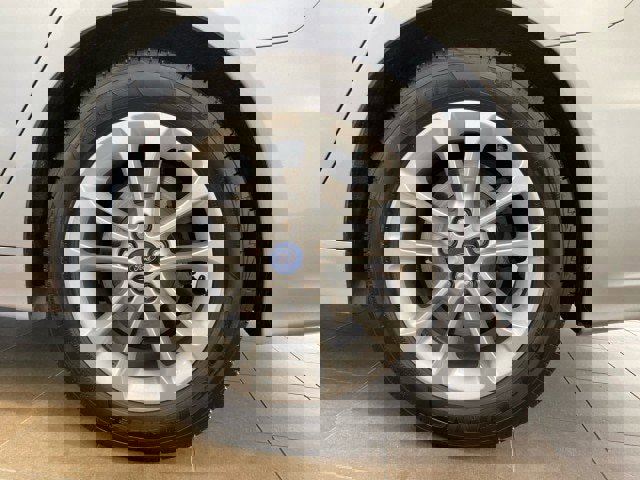 Certified 2020 Ford Fusion SE image 25