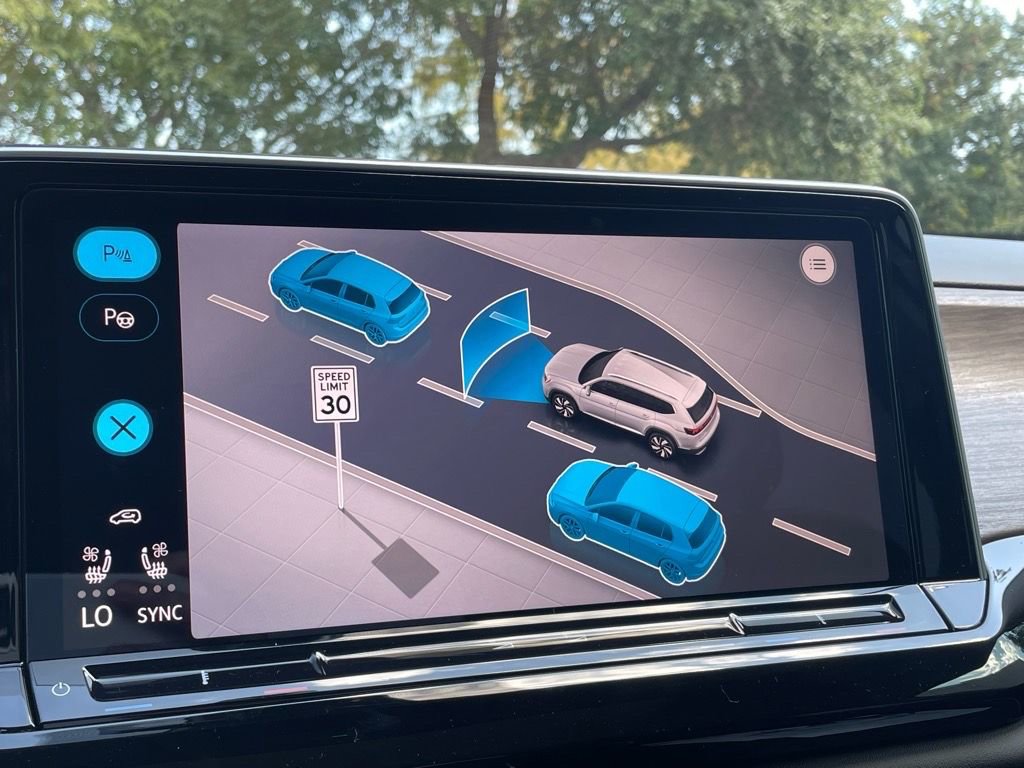 New 2026 Volkswagen Atlas SEL Premium R-Line image 14