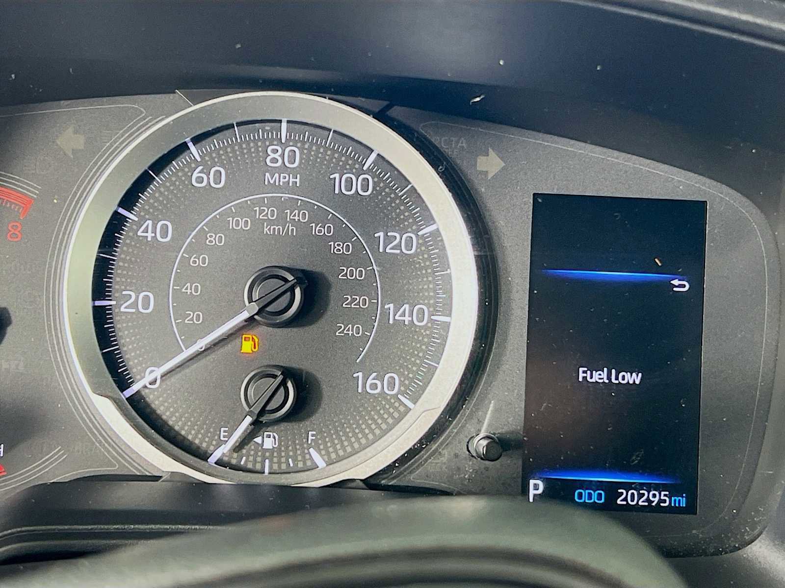 Used 2020 Toyota Corolla LE image 12