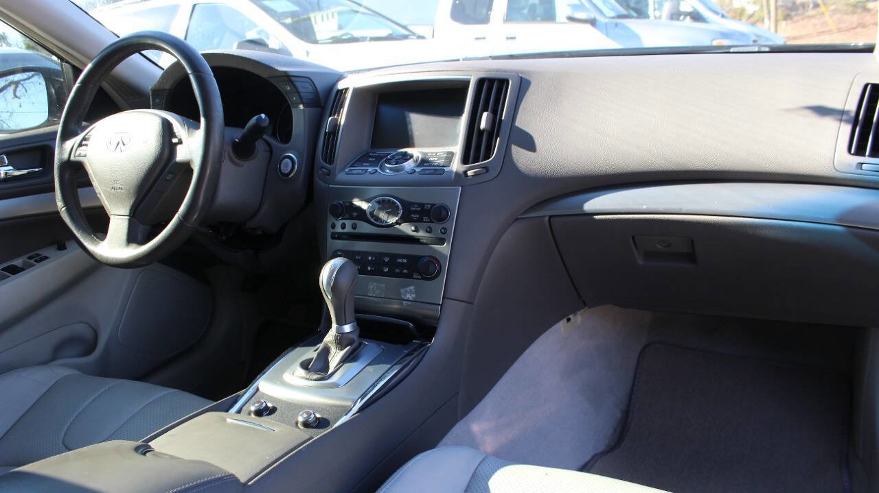 Used 2013 INFINITI G37 Journey image 28