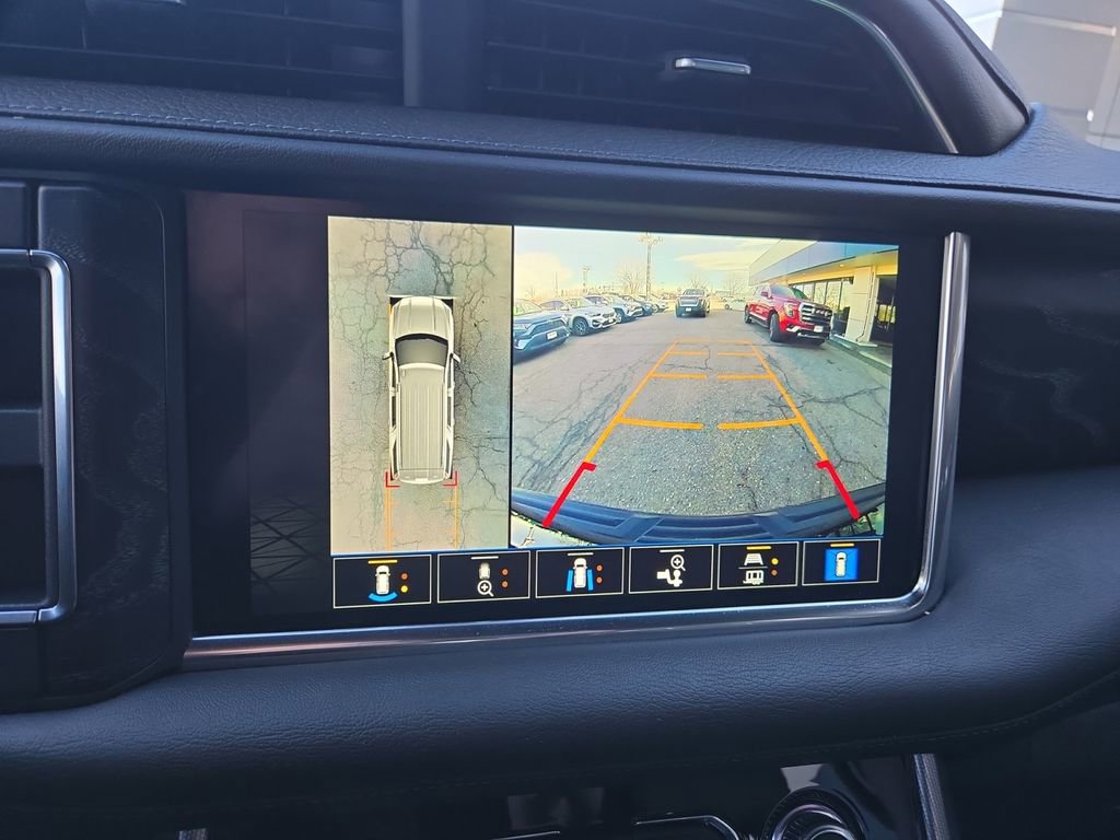 Used 2022 GMC Yukon Denali image 22