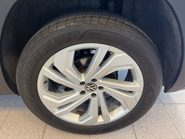 Used 2023 Volkswagen Atlas SE image 45