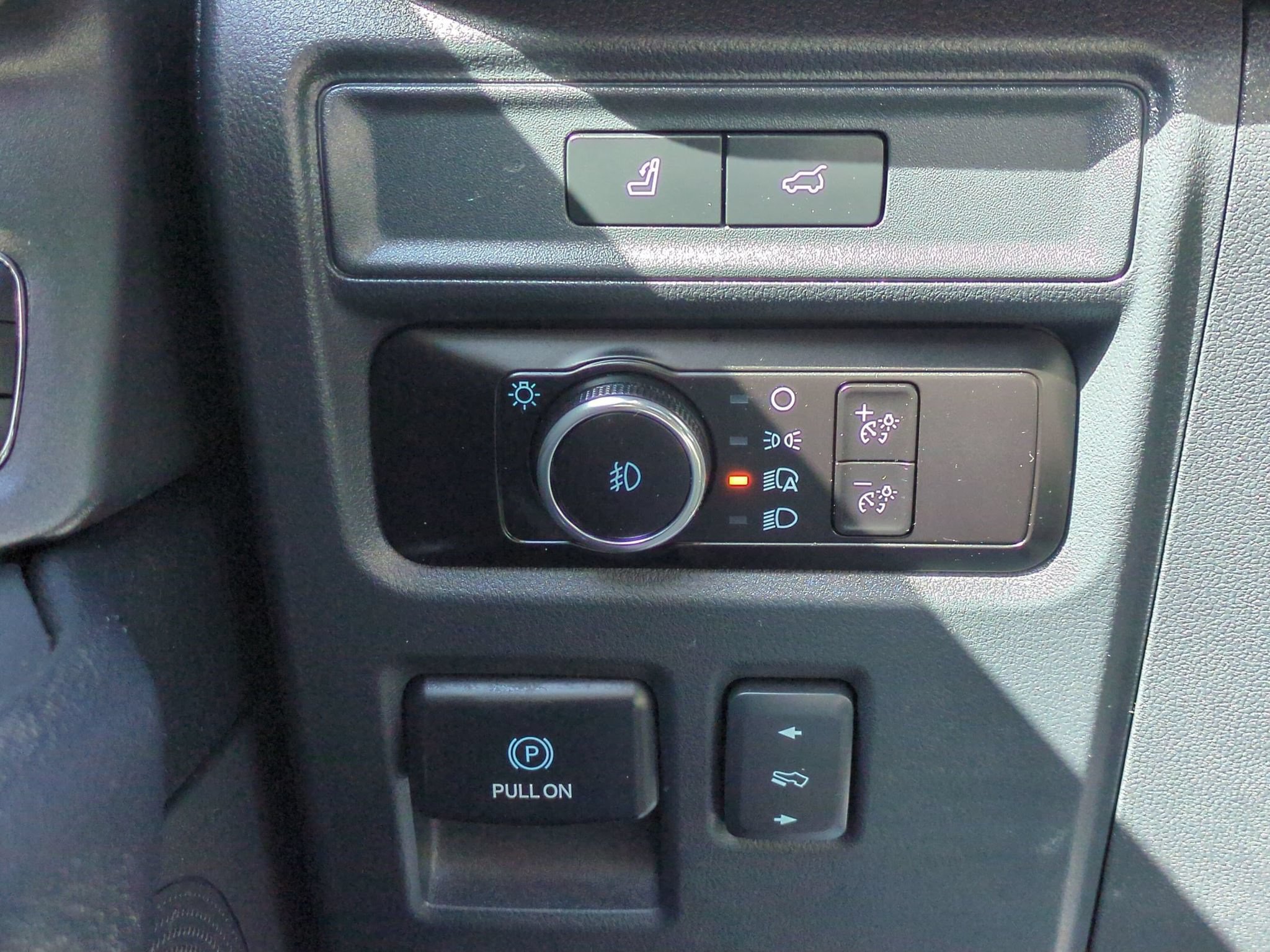 Used 2023 Ford Expedition Limited RWD image 14