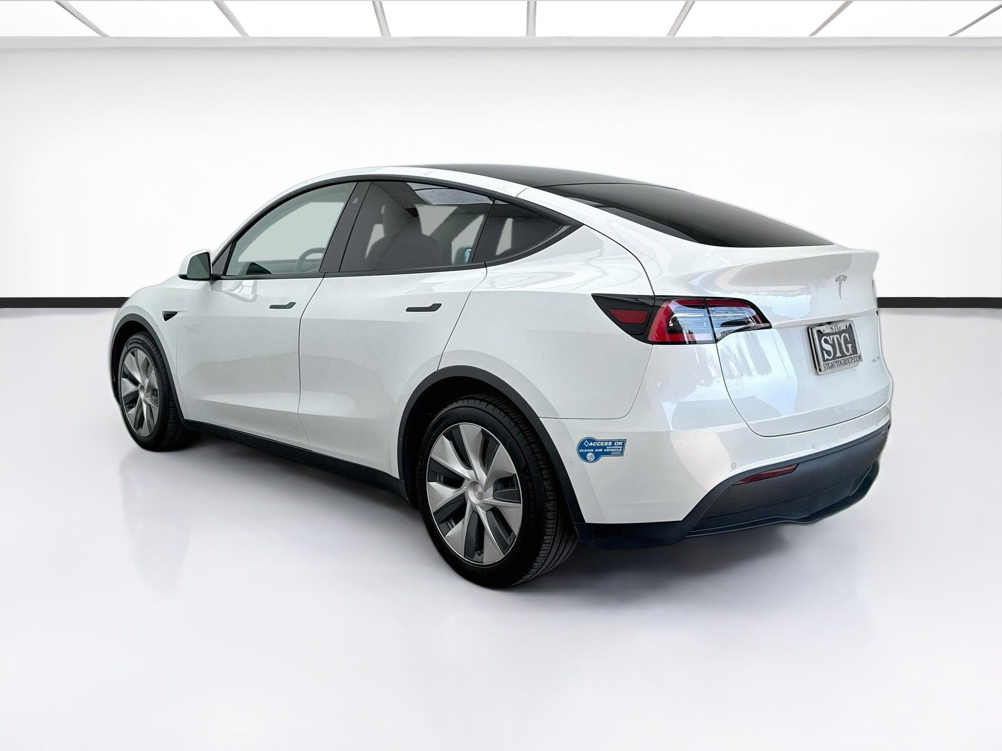 Used 2020 Tesla Model Y Long Range AWD/4WD image 6