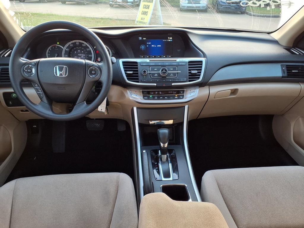Used 2013 Honda Accord LX image 9