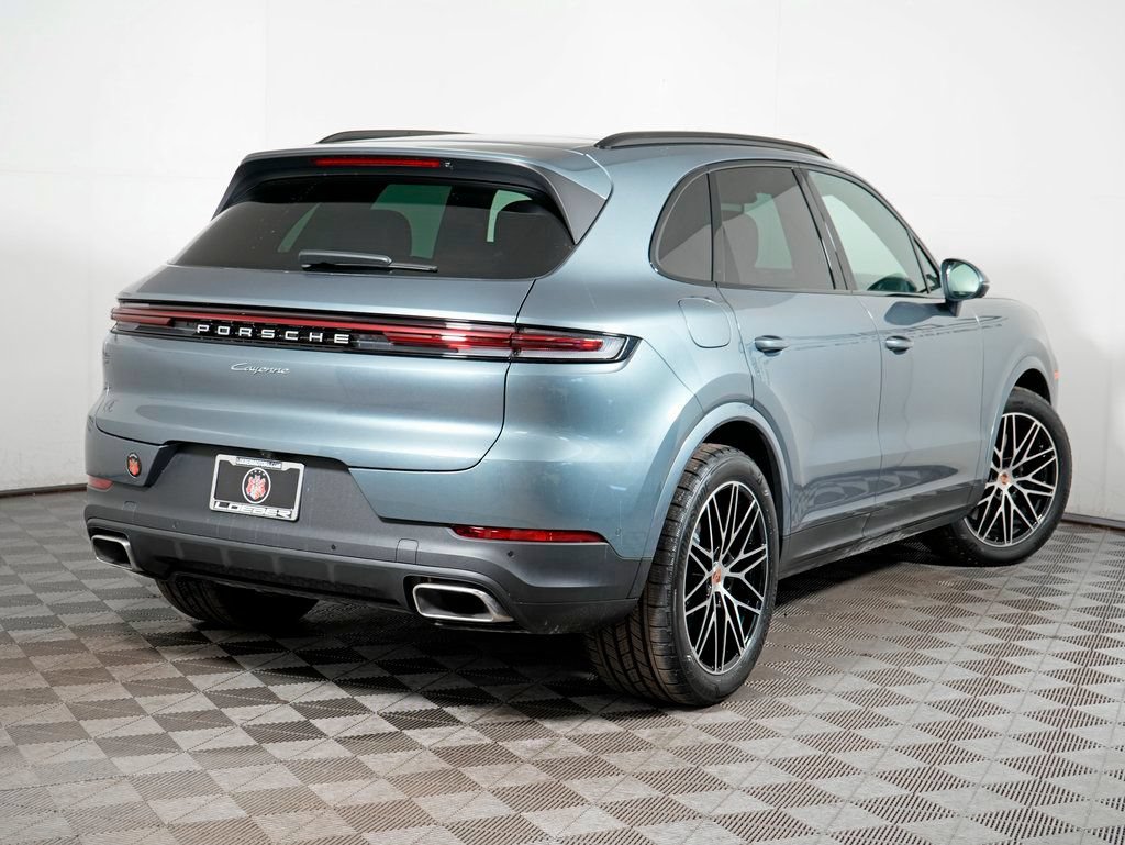Certified 2026 Porsche Cayenne AWD/4WD image 7