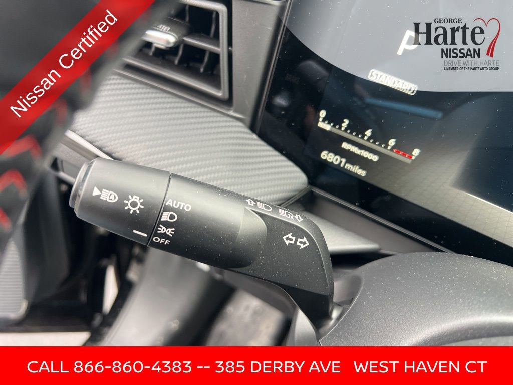 Certified 2025 Nissan Kicks SR image 37