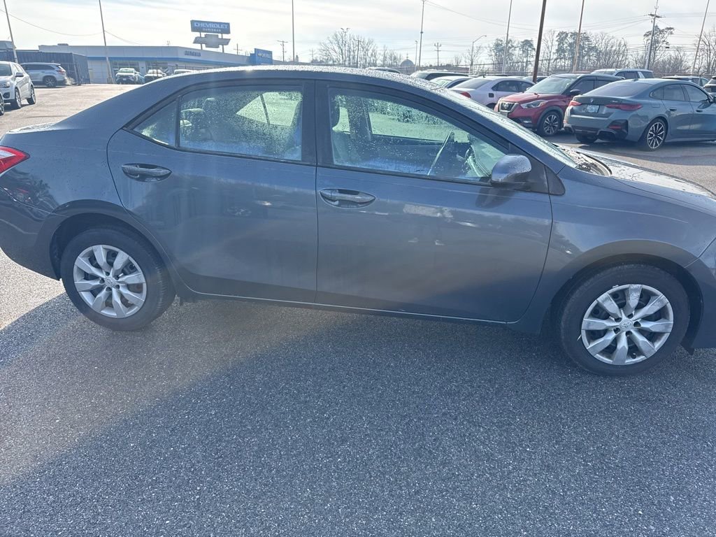 Used 2016 Toyota Corolla LE image 2