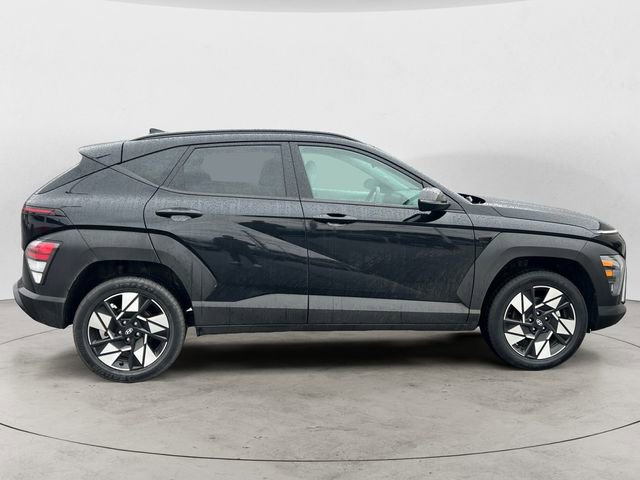 Used 2024 Hyundai Kona SEL AWD/4WD image 6