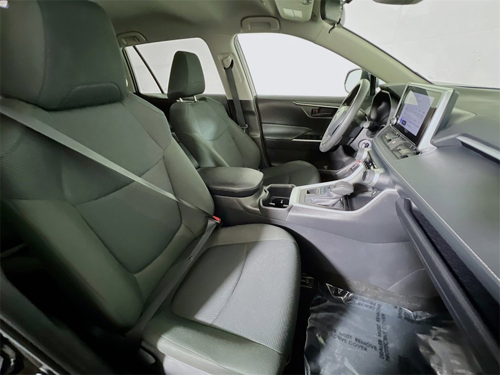Certified 2025 Toyota RAV4 LE image 25