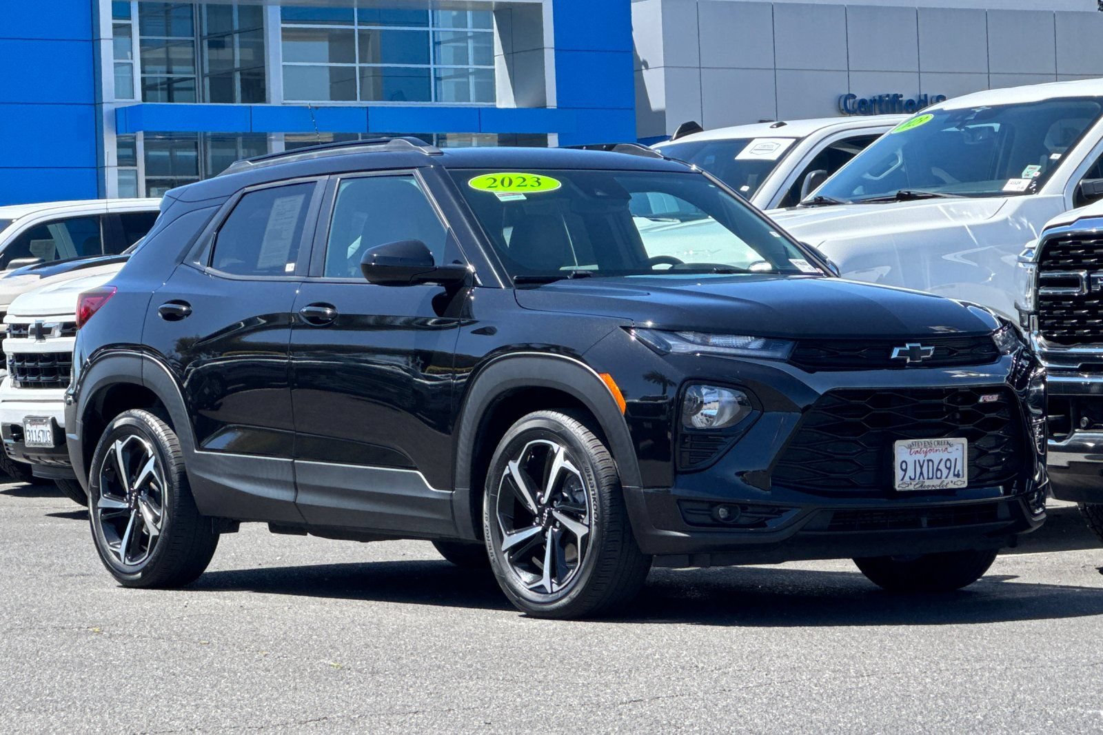 Used 2023 Chevrolet TrailBlazer RS w/ Convenience Package FWD image 2