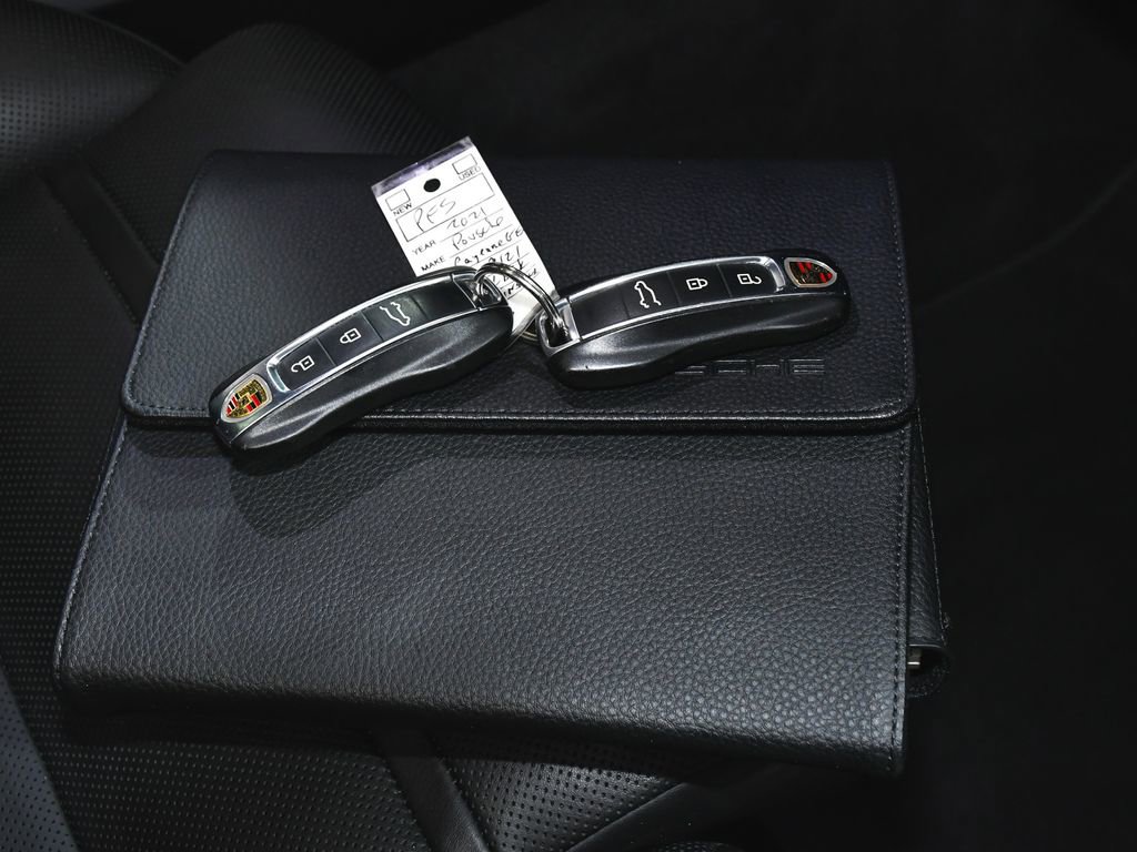 Used 2021 Porsche Cayenne GTS w/ Premium Package Plus image 59