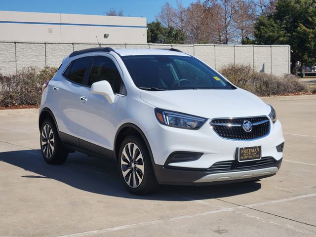 Used 2022 Buick Encore Preferred w/ Safety Package image 3