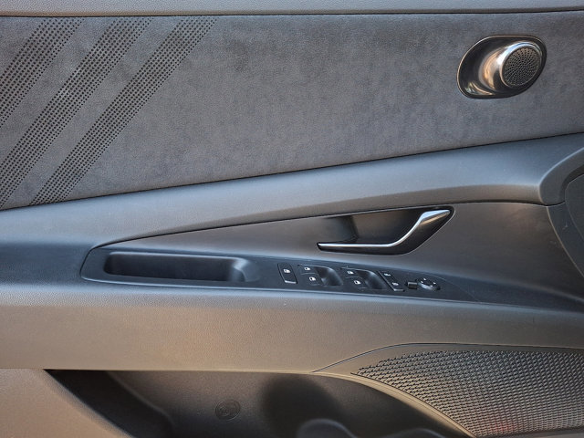 Used 2023 Hyundai Elantra N image 12