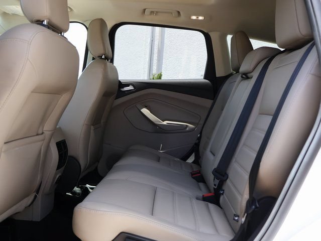 Used 2019 Ford Escape SEL AWD/4WD image 16