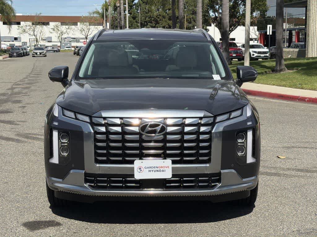 Used 2024 Hyundai Palisade Calligraphy AWD/4WD image 2