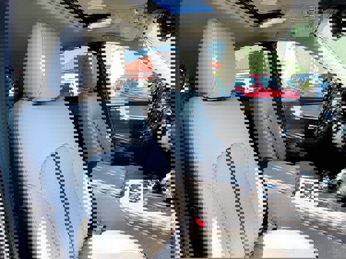 Used 2024 MAZDA CX-90 3.3 Turbo w/ Preferred Plus image 10