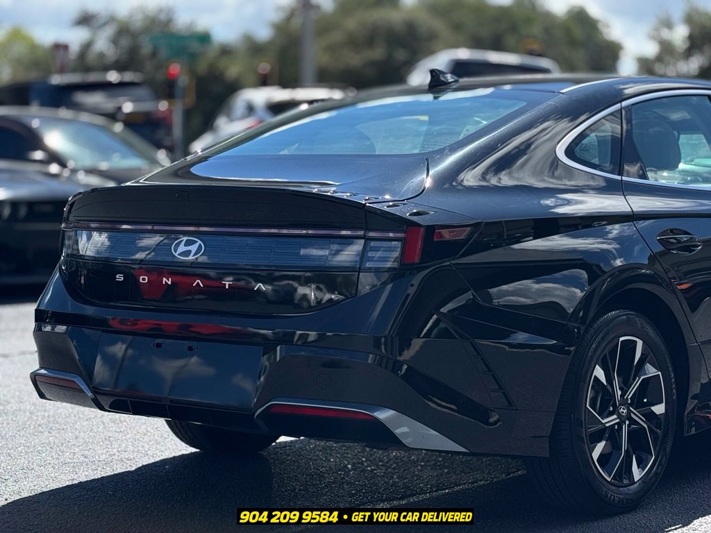 Used 2025 Hyundai Sonata SEL FWD image 8