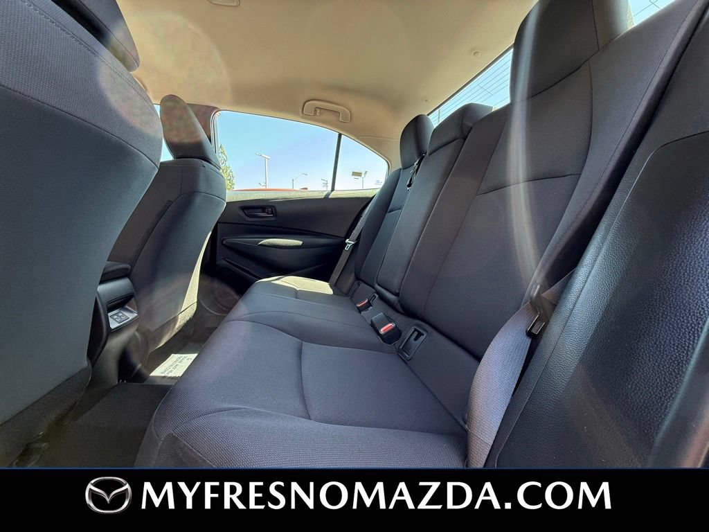 Used 2025 Toyota Corolla LE FWD image 34