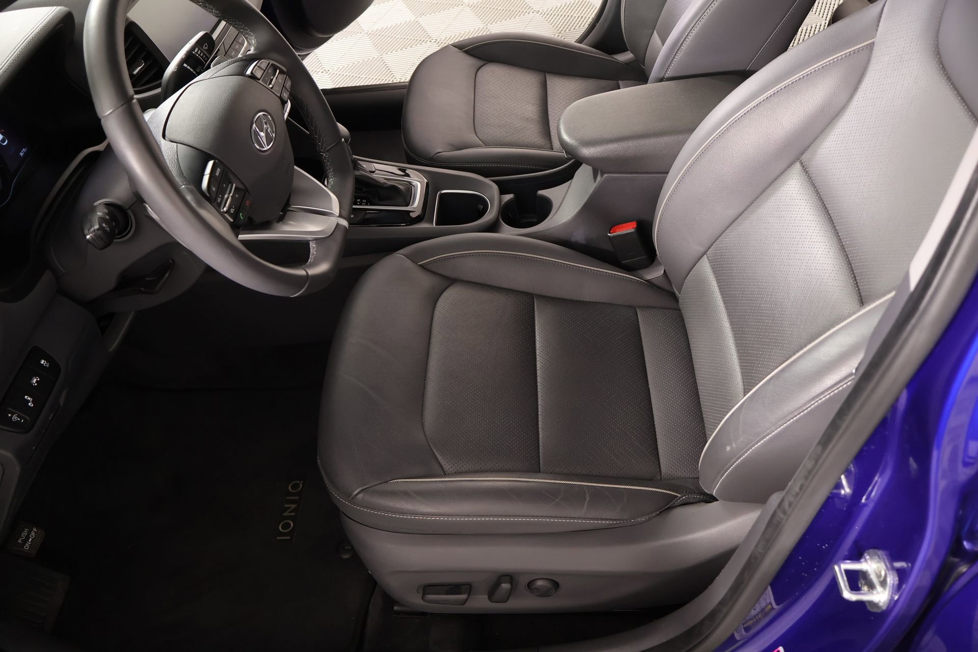 Used 2019 Hyundai Ioniq Limited w/ Ultimate Package 02 image 12