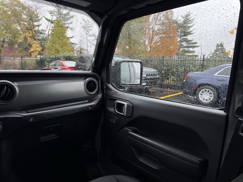 Used 2022 Jeep Wrangler Unlimited Sport image 22