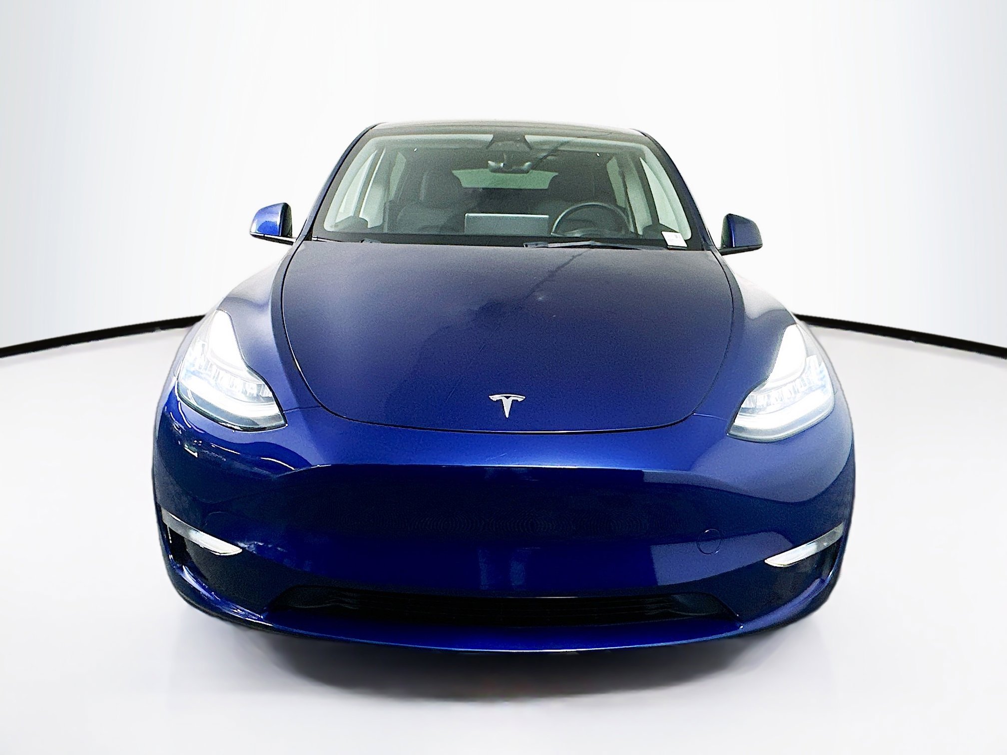 Used 2023 Tesla Model Y Long Range AWD/4WD image 2