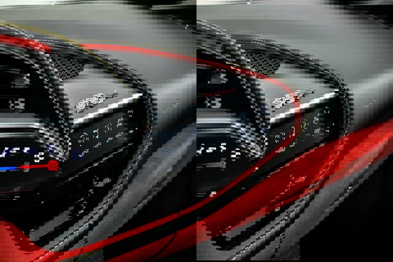 Used 2022 Ferrari SF90 Spider image 44