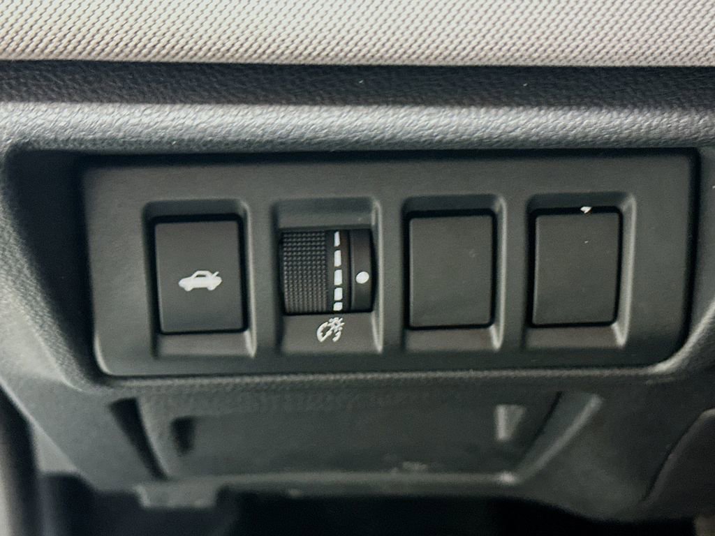 Used 2020 Subaru Legacy w/ Alloy Wheel Package AWD/4WD image 11