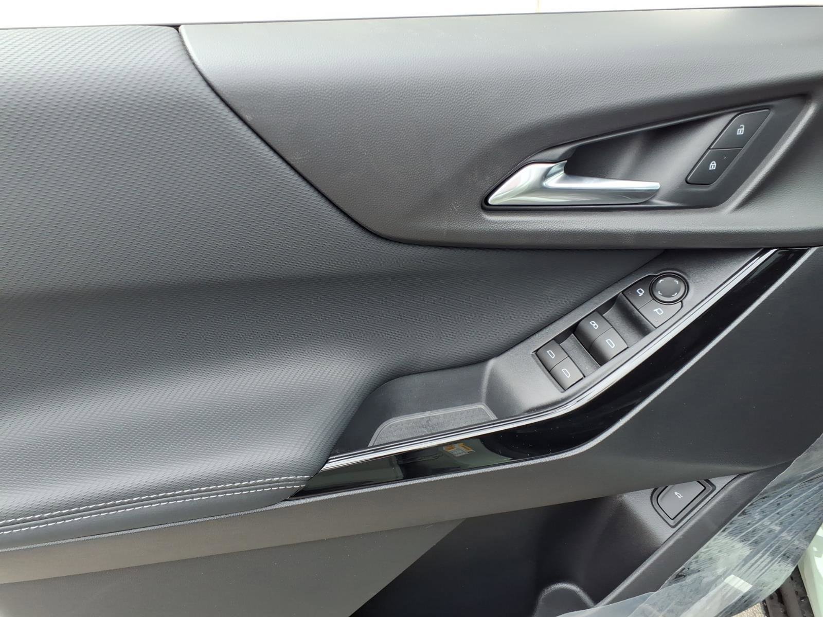 New 2026 Chevrolet Equinox LT w/ Convenience Package II image 7