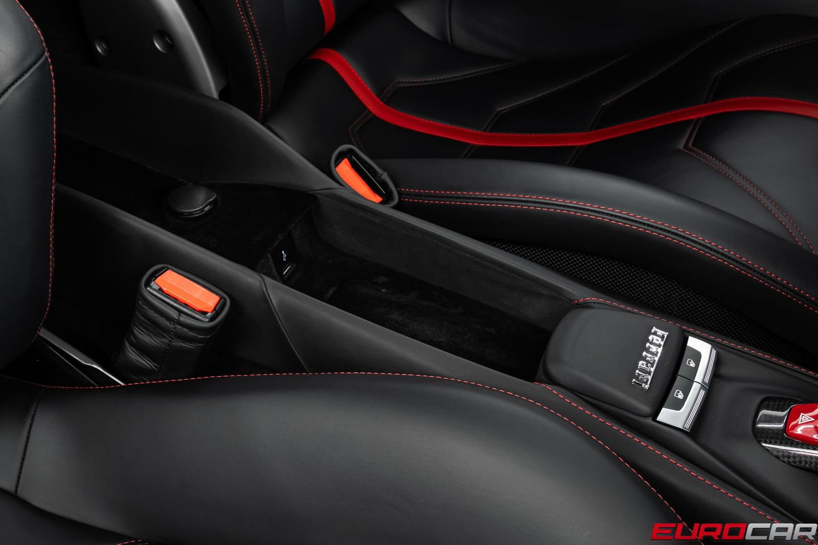 Used 2017 Ferrari 488 GTB RWD image 37