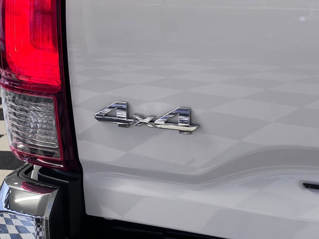 Used 2020 Toyota Tacoma SR5 image 43