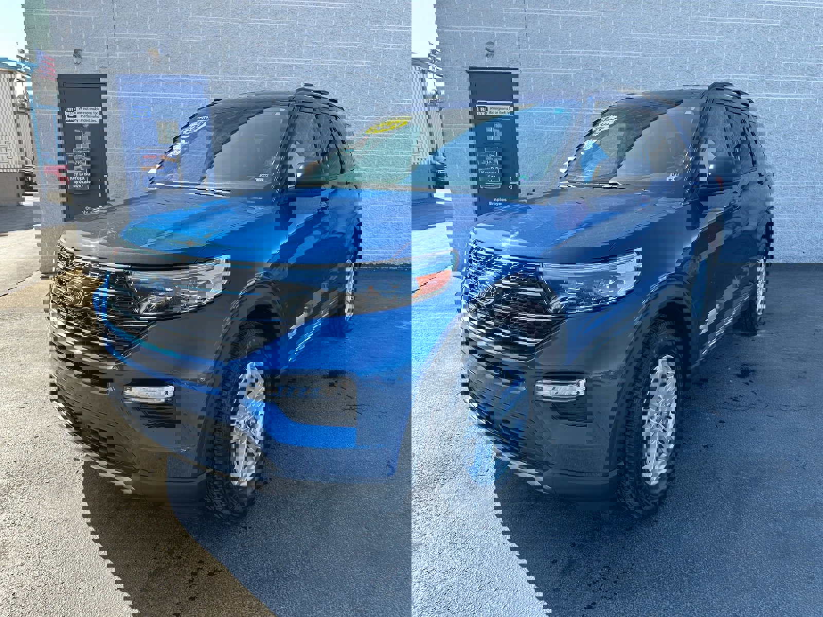 Certified 2021 Ford Explorer XLT w/ Equipment Group 202A image 1