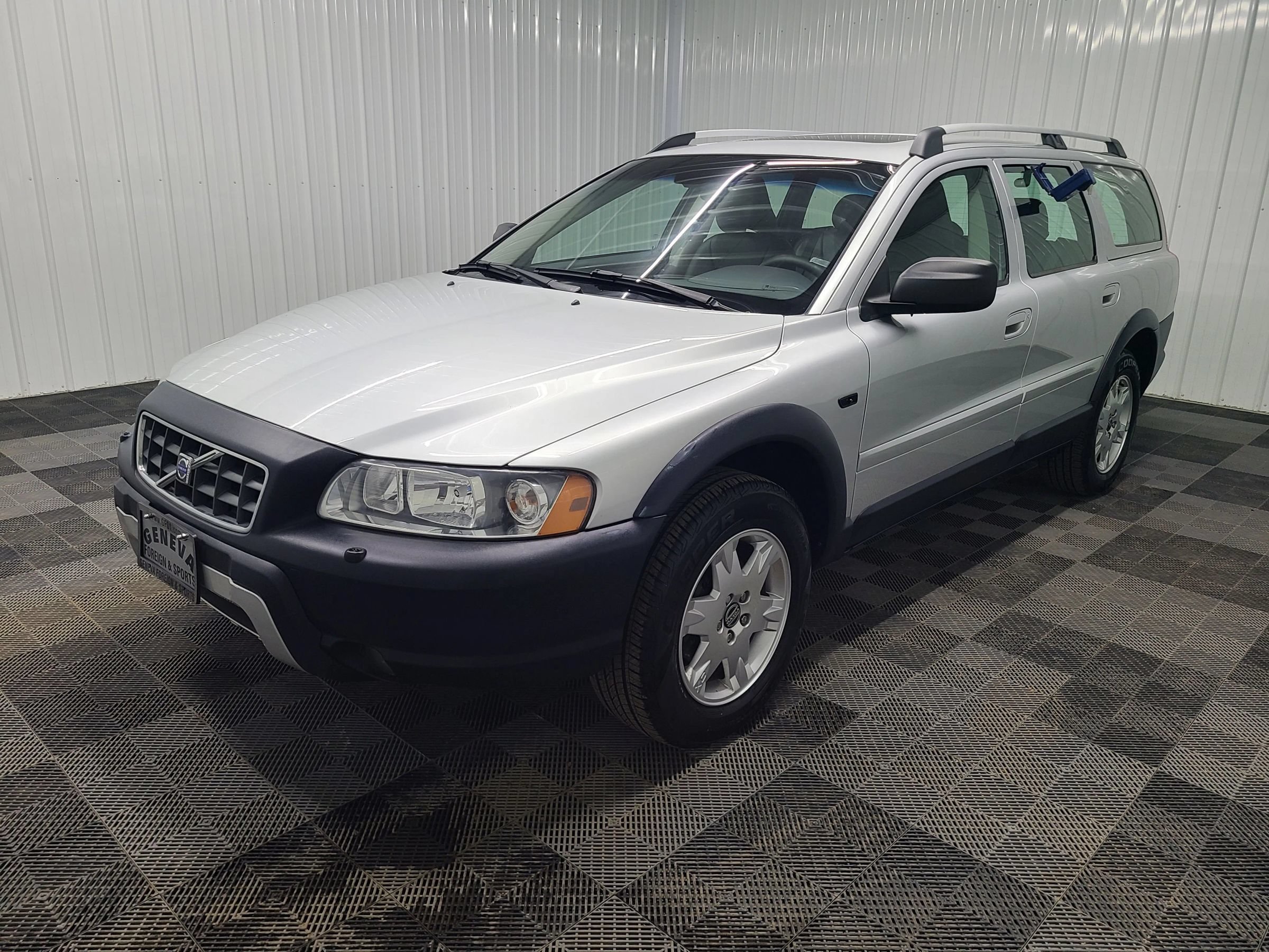 Used 2006 Volvo XC70 Ocean Race Edition AWD/4WD image 7